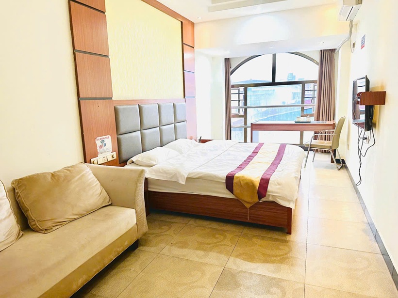 Combo khách sạn Hà Khẩu 2 sao và sổ thông hành Hà Khẩu